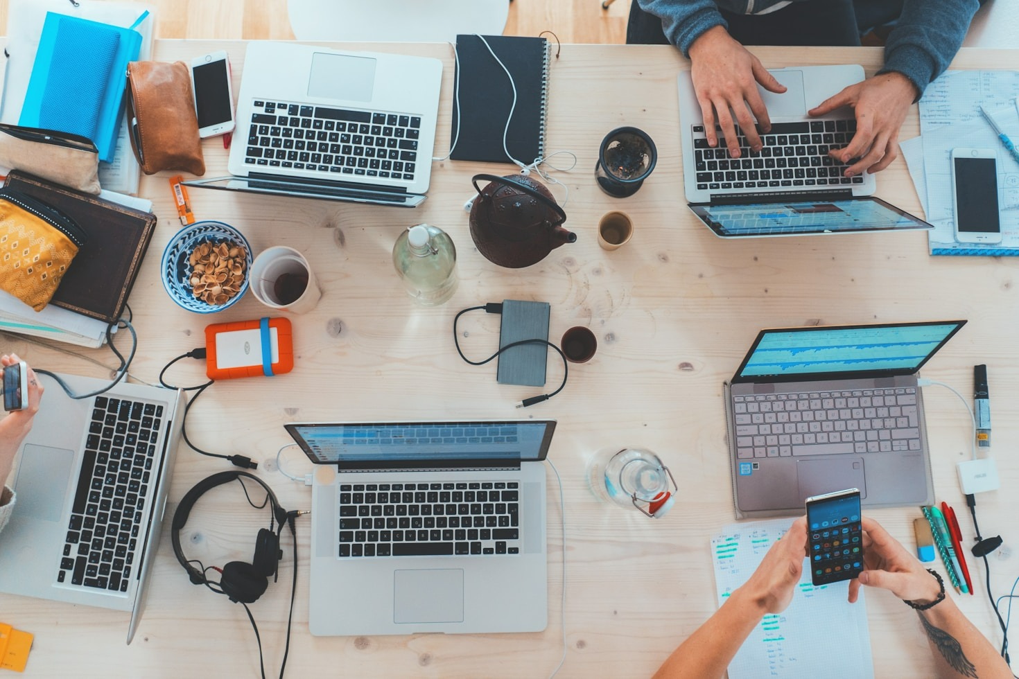 How Comprehensive Services Propel Startups Forward